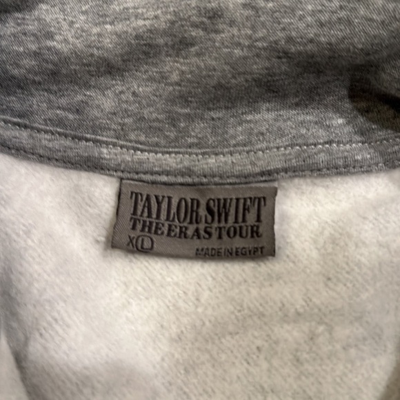 TAYLOR SWIFT ERAS TOUR ZIP UP - Picture 3 of 4